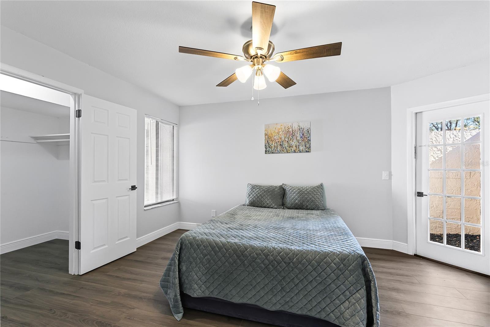 Image 7 of 24 For 111 Raintree Drive