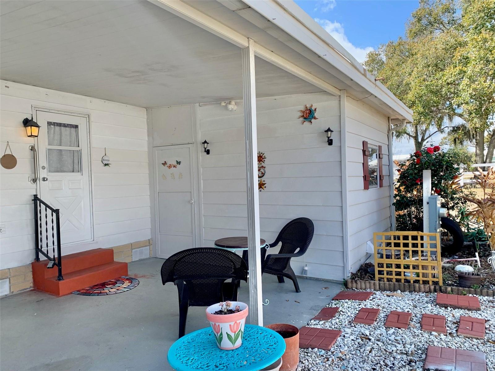 Image 19 of 48 For 2122 Oak Grove Drive 79