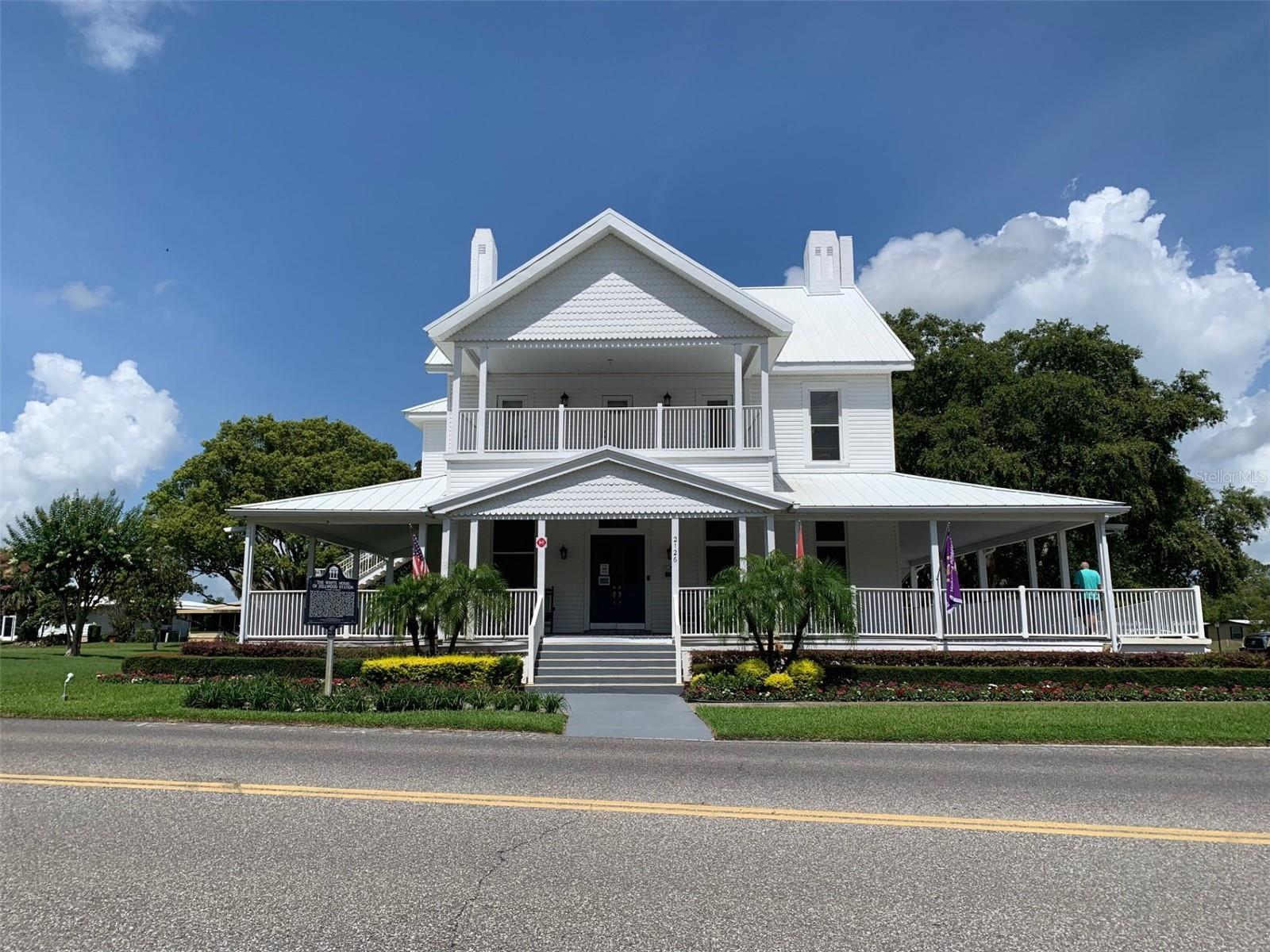 Image 26 of 48 For 2122 Oak Grove Drive 79