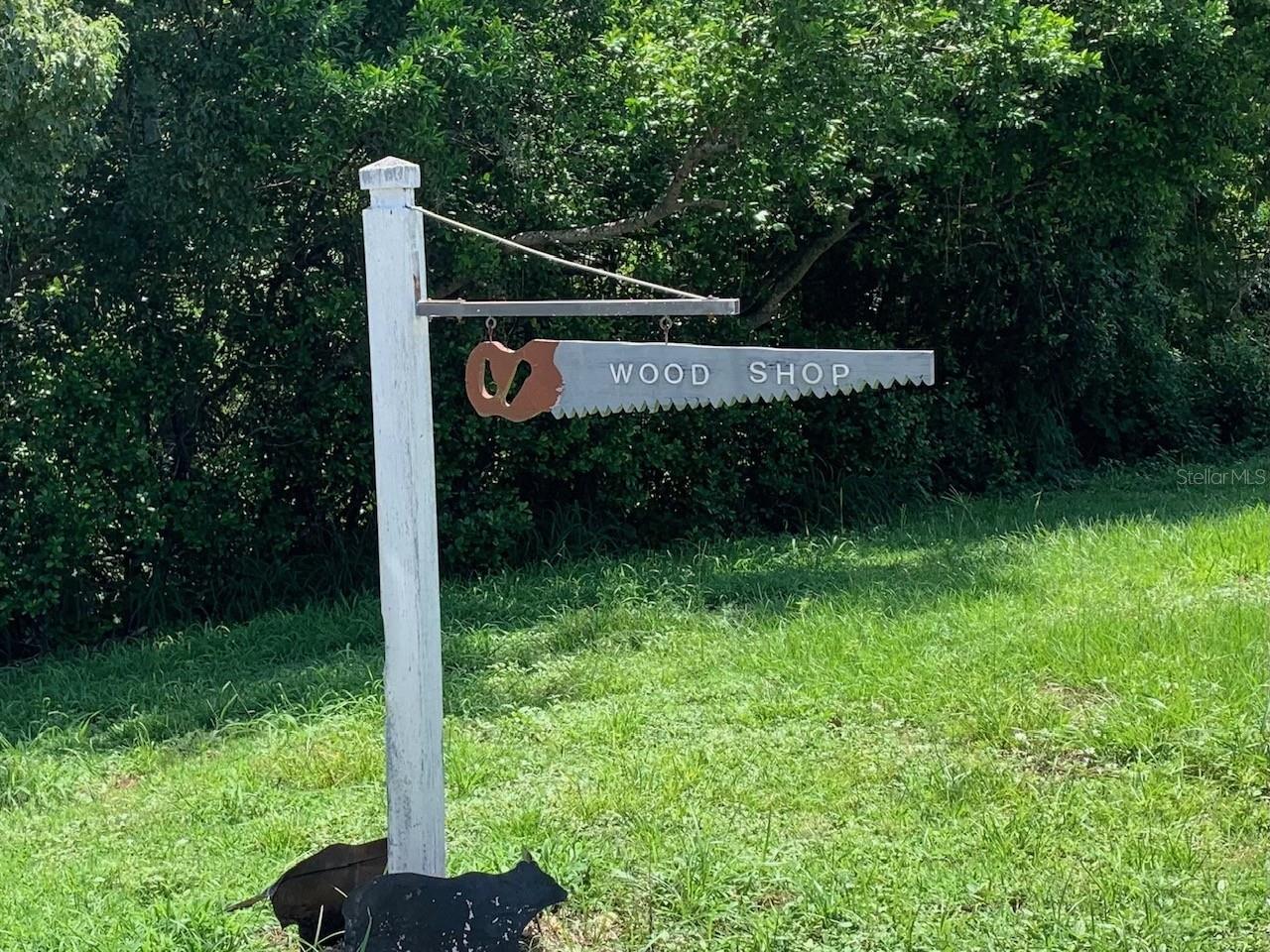 Image 32 of 48 For 2122 Oak Grove Drive 79