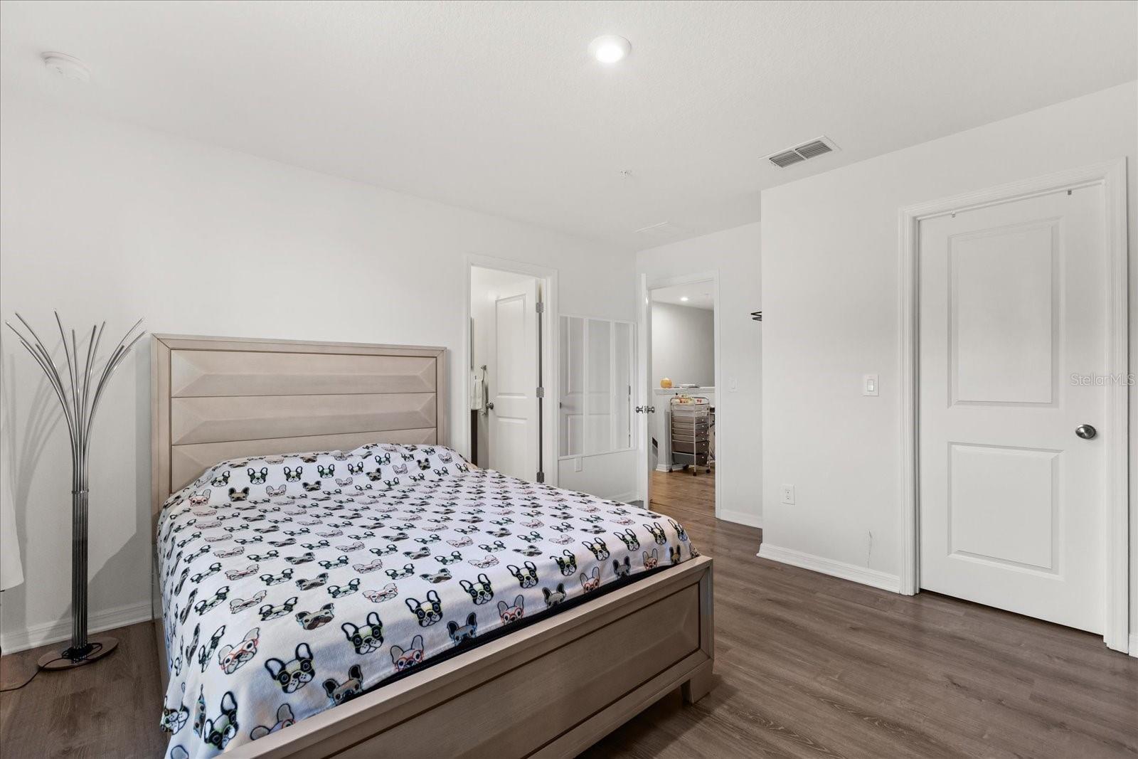 Image 13 of 26 For 2087 Crystal Bell Street