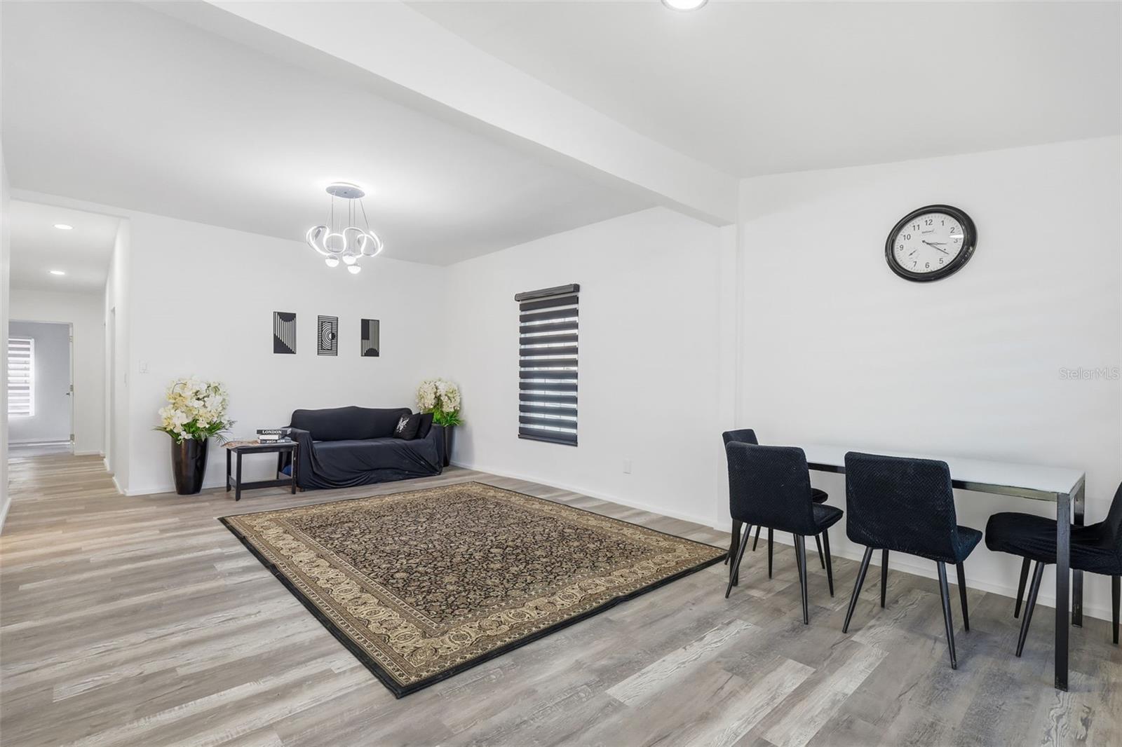 Image 12 of 46 For 8514 Branch Avenue