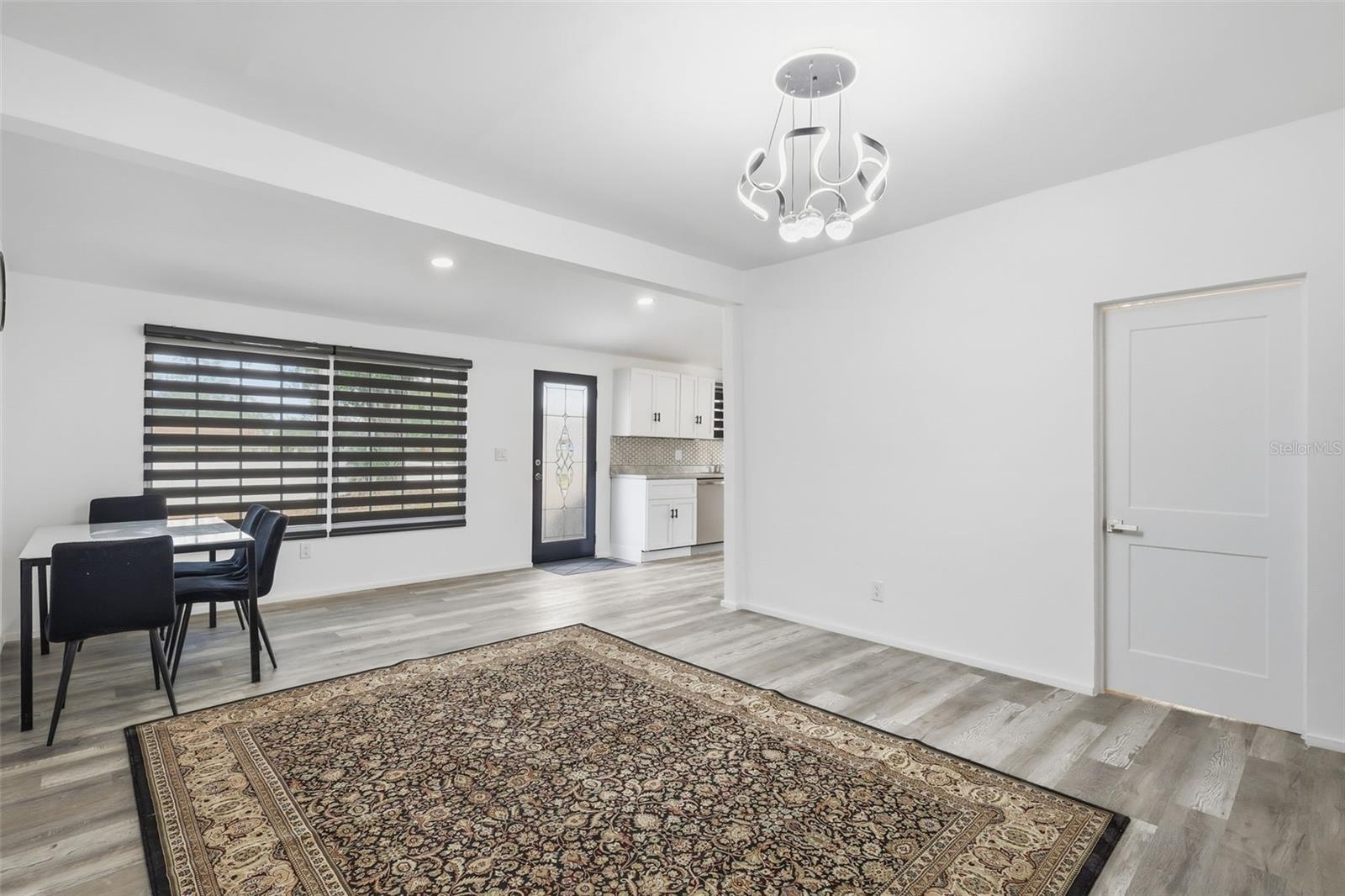 Image 19 of 46 For 8514 Branch Avenue