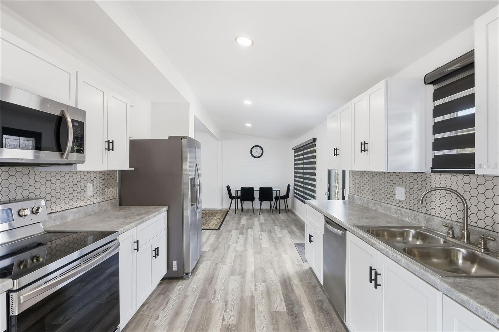 Image 26 of 46 For 8514 Branch Avenue