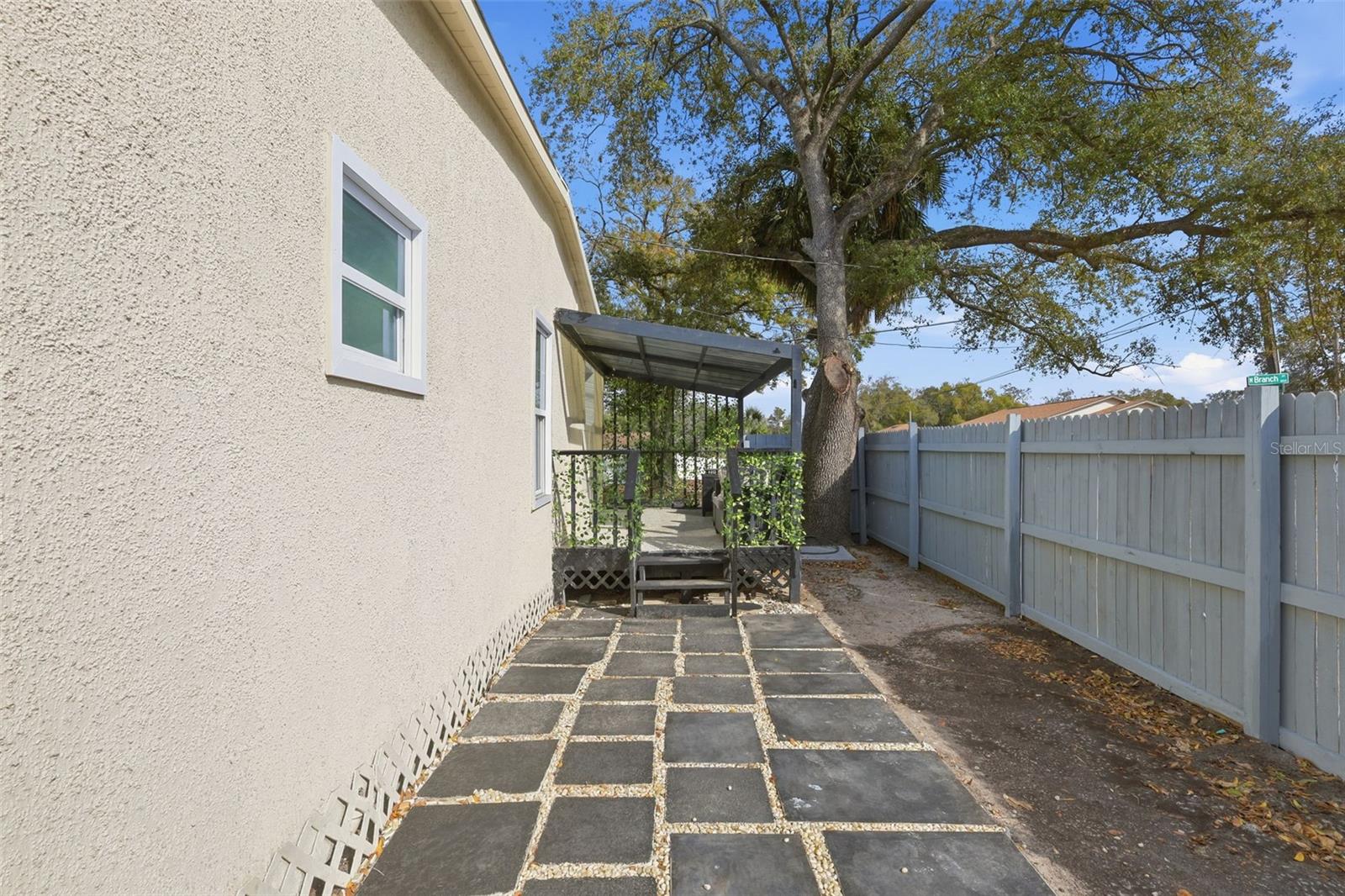 Image 5 of 46 For 8514 Branch Avenue