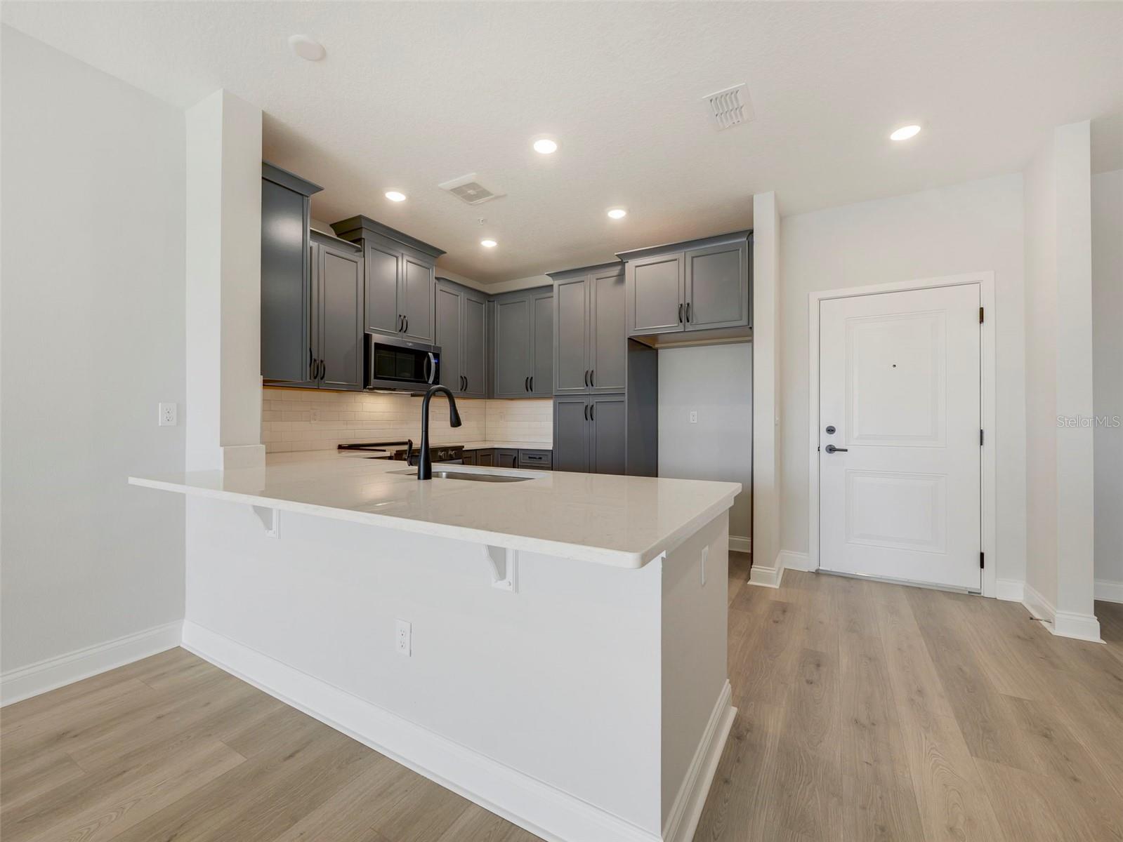 Image 5 of 22 For 7545 Laureate Boulevard 7301