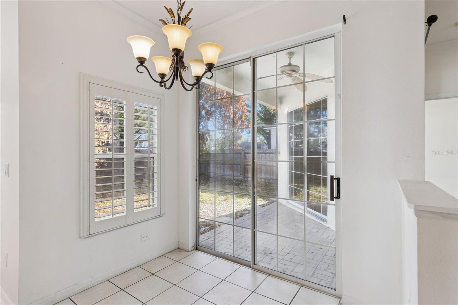 Image 17 of 44 For 5067 Jetsail Drive