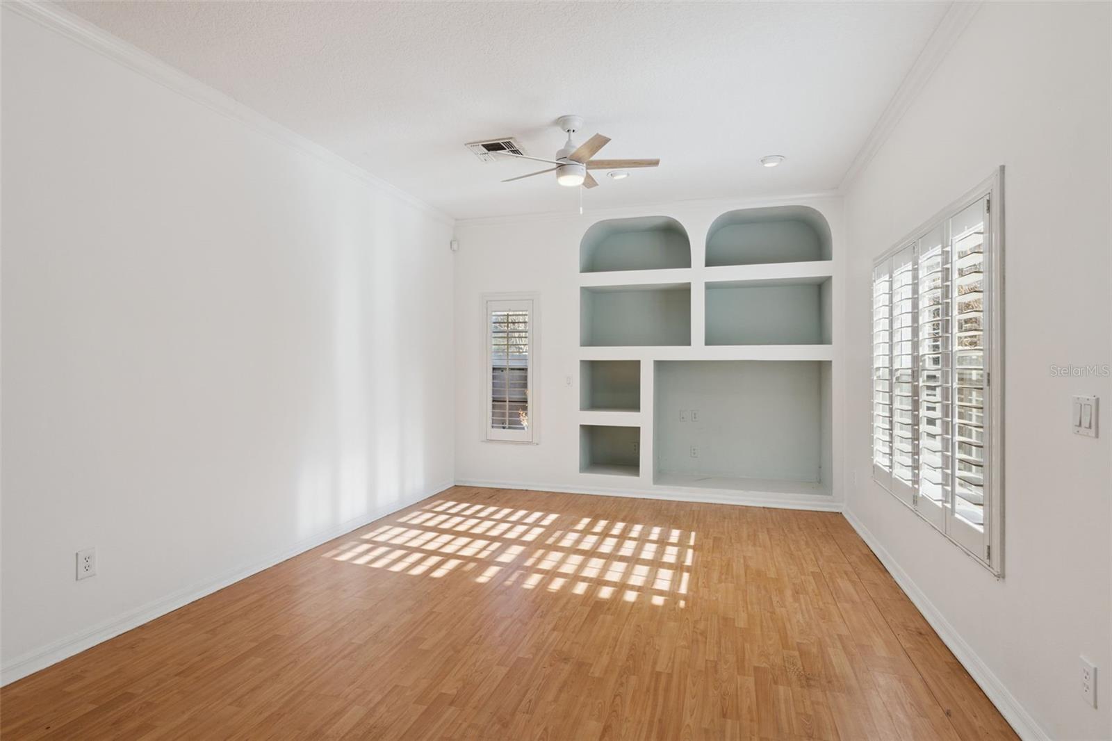 Image 22 of 44 For 5067 Jetsail Drive