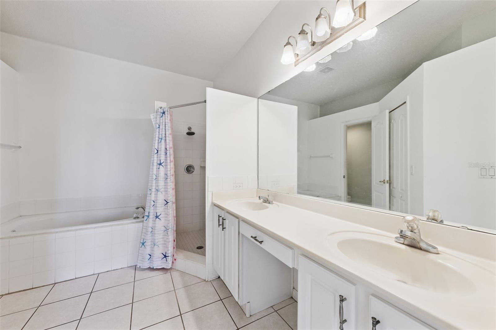 Image 28 of 44 For 5067 Jetsail Drive