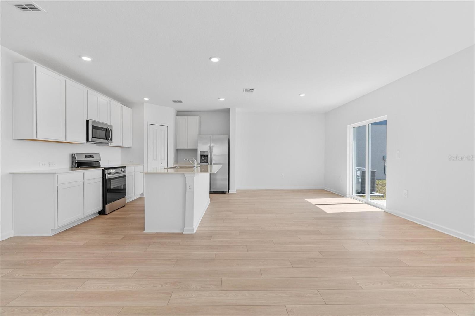 Image 15 of 36 For 6424 Domizio Drive