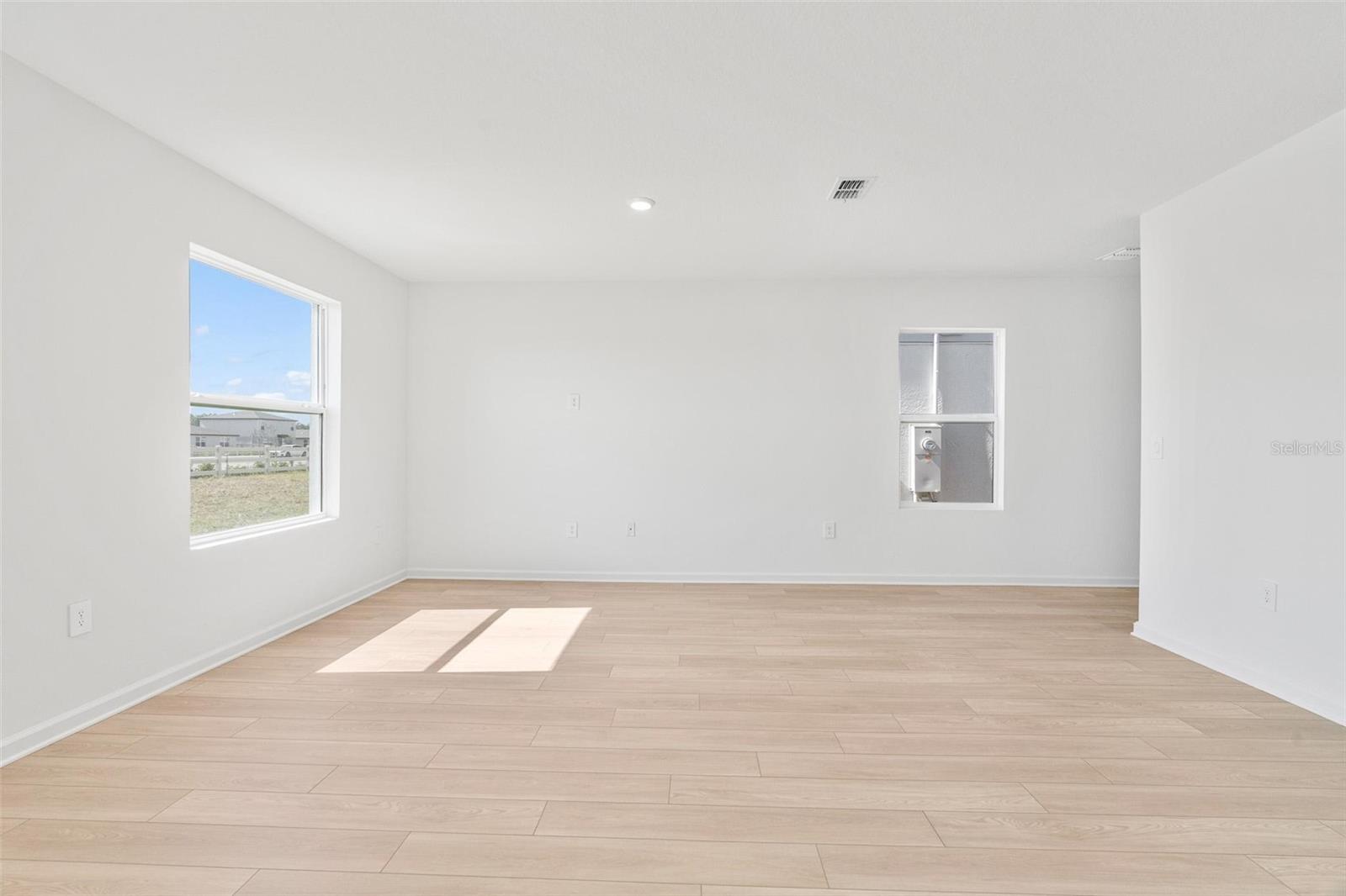 Image 20 of 36 For 6424 Domizio Drive