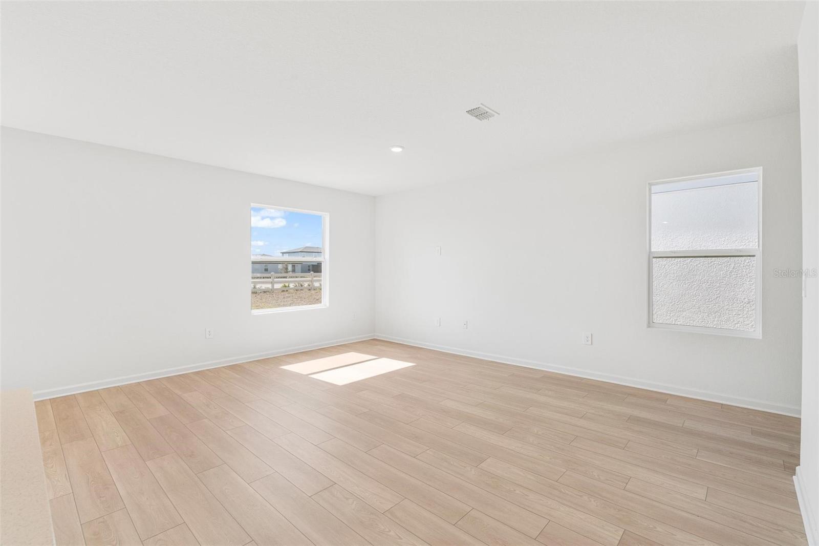 Image 22 of 36 For 6424 Domizio Drive