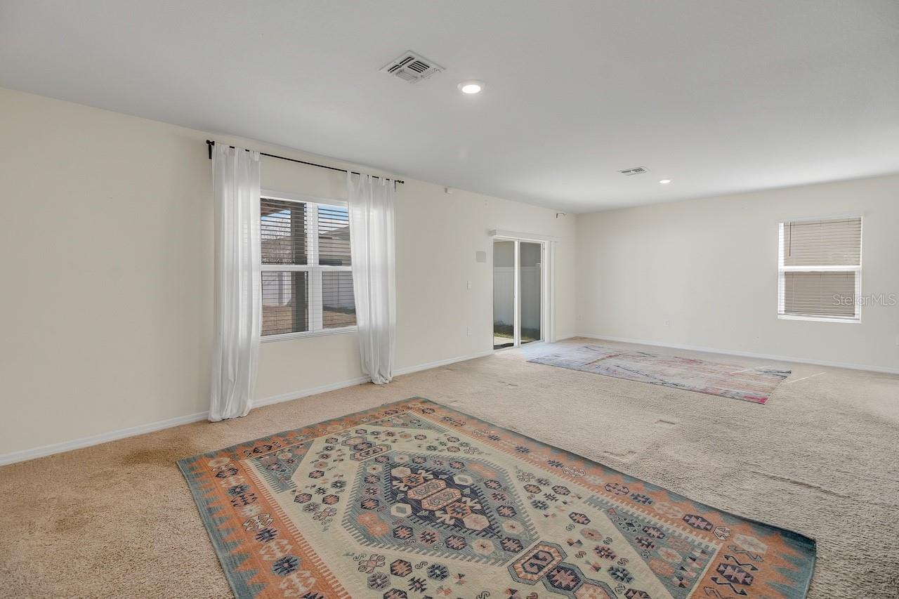 Image 20 of 37 For 3429 Curlew Avenue