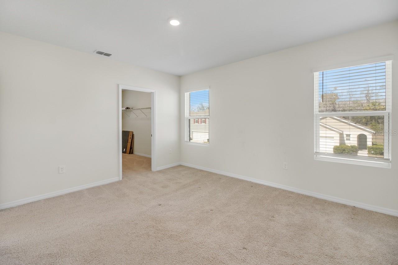 Image 24 of 37 For 3429 Curlew Avenue