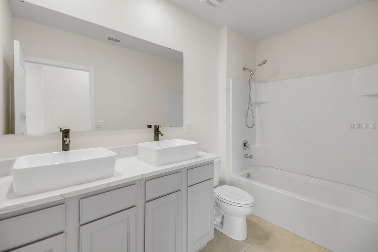 Image 30 of 37 For 3429 Curlew Avenue