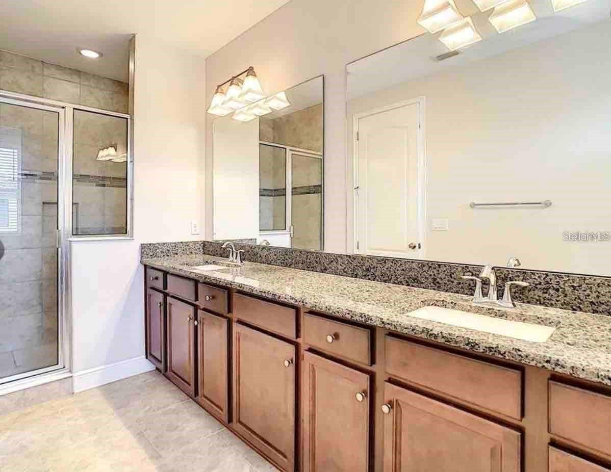 Image 8 of 9 For 14308 Swanley Street