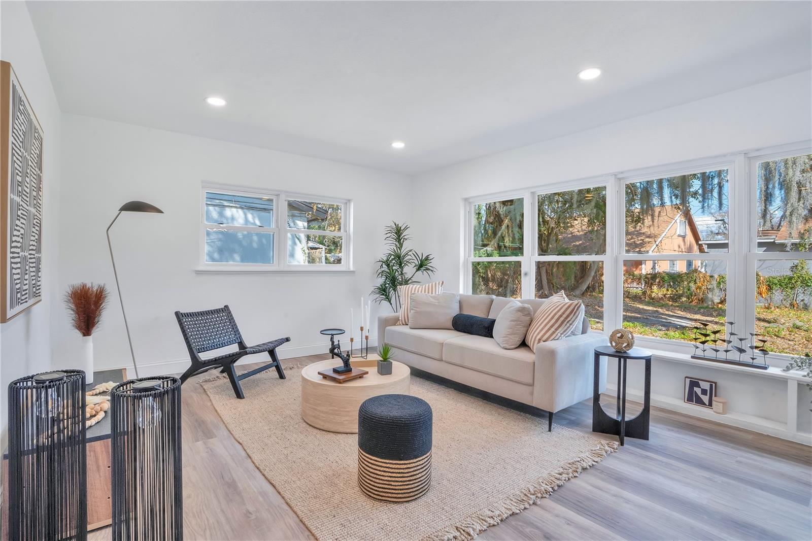 Image 3 of 41 For 1499 Wilton Avenue