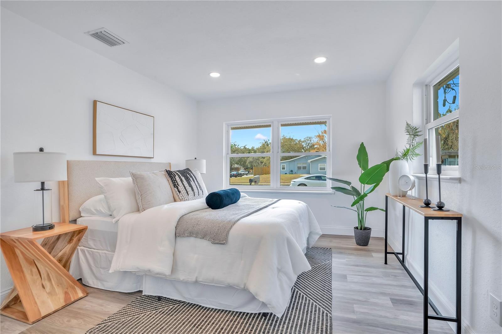 Image 6 of 41 For 1499 Wilton Avenue