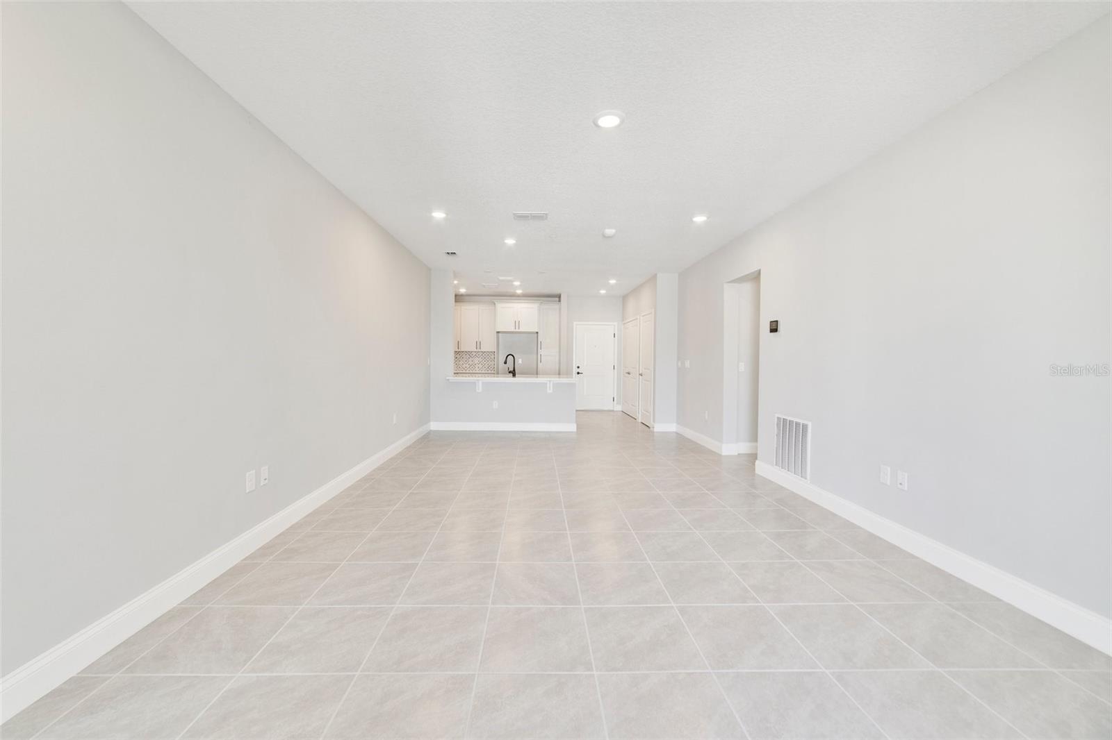 Image 11 of 26 For 7557 Laureate Boulevard 6401