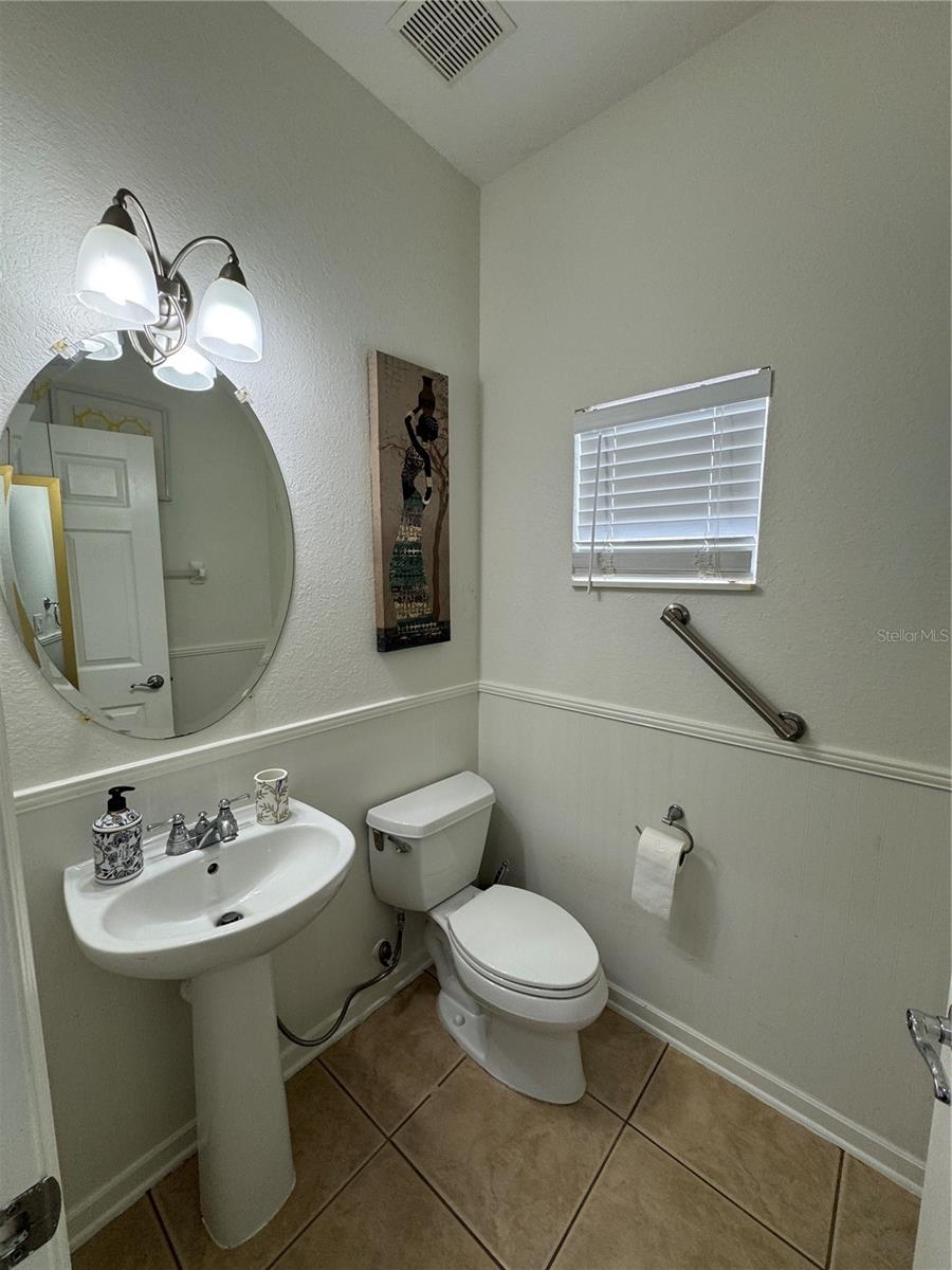 Image 18 of 22 For 6908 Sperone Street