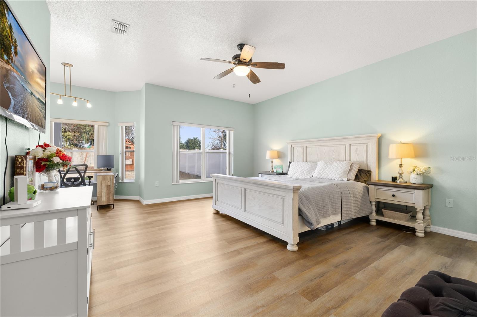 Image 15 of 48 For 1831 Windward Oaks Court