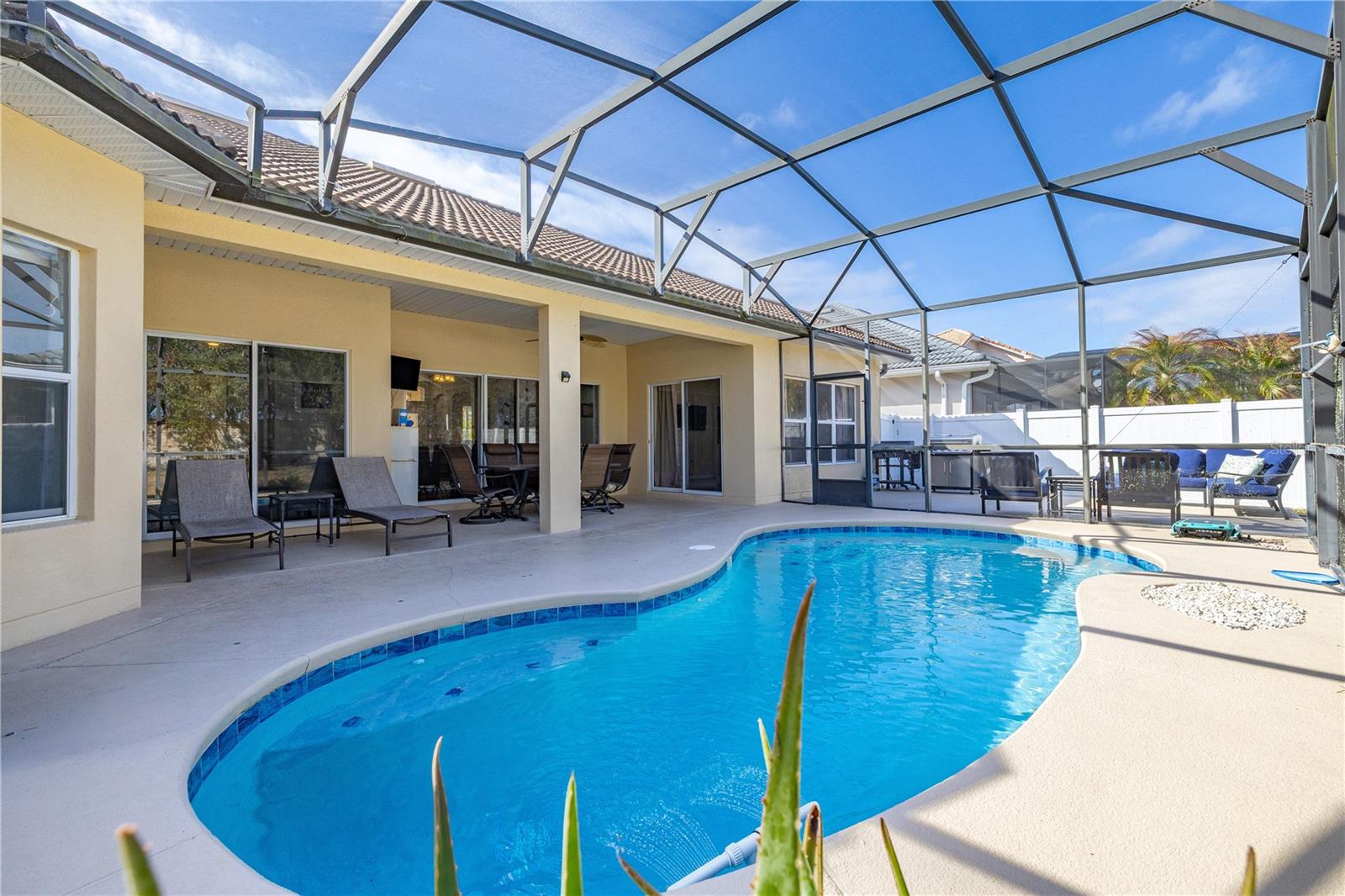 Image 26 of 48 For 1831 Windward Oaks Court