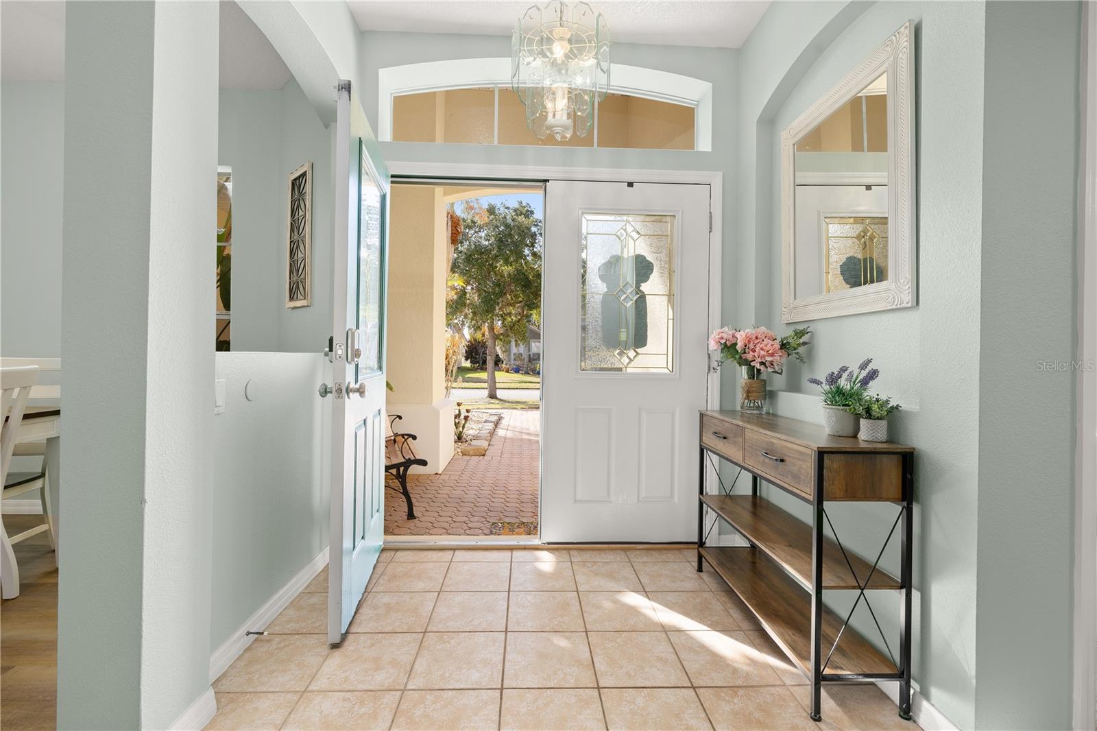 Image 4 of 48 For 1831 Windward Oaks Court