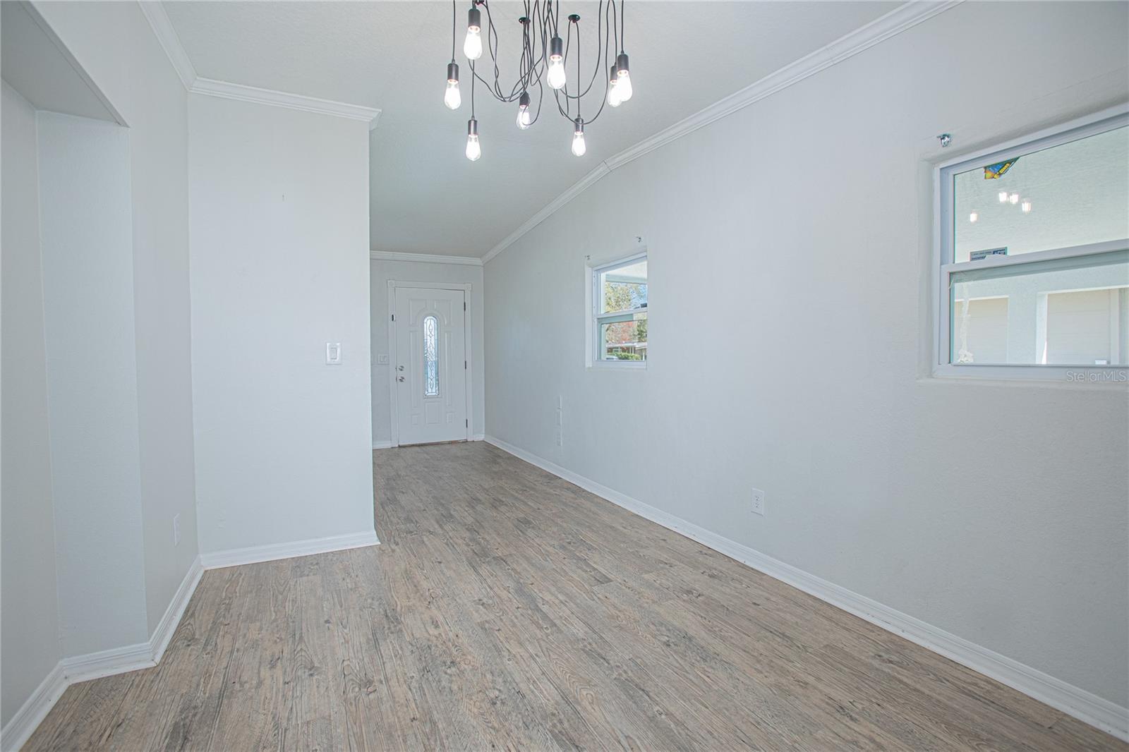 Image 8 of 16 For 422 Charlotte Street