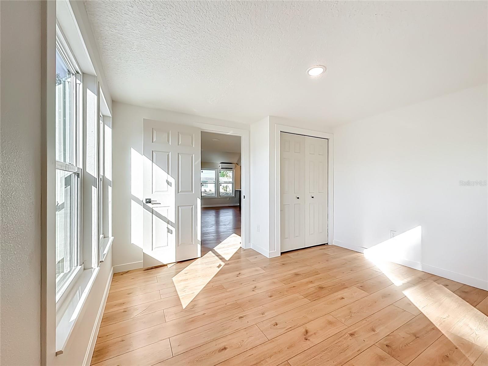 Image 12 of 15 For 6948 Dartmouth Avenue N