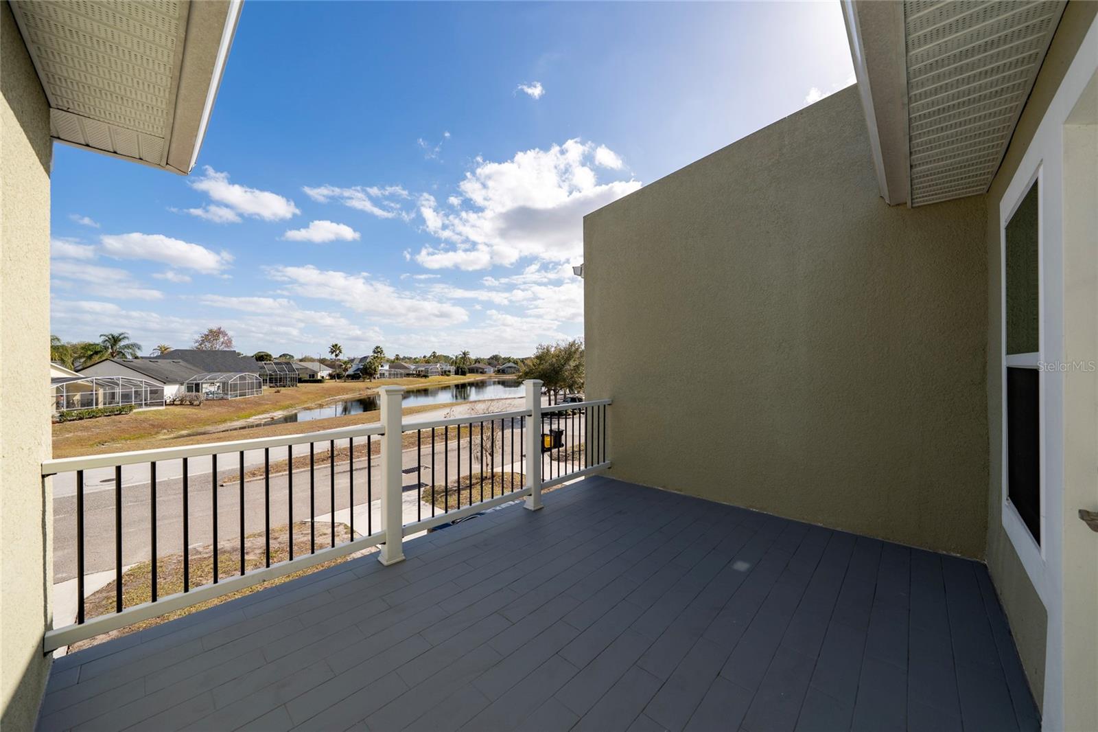 Image 18 of 43 For 462 Lake Shore Parkway