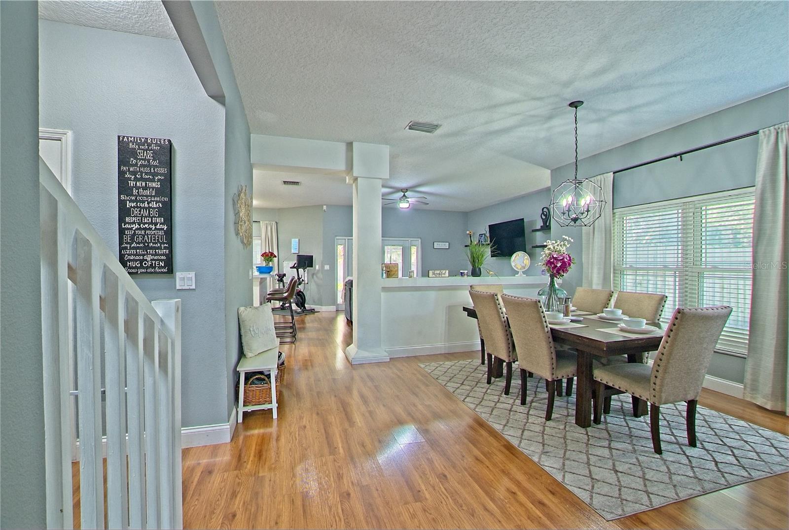 Image 3 of 43 For 131 Lisa Loop