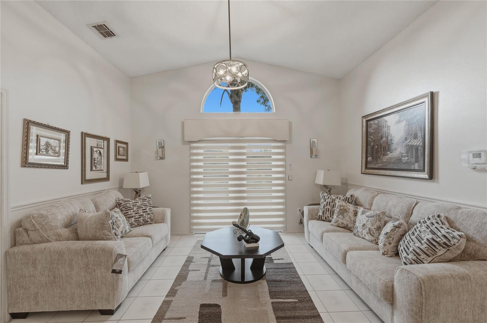 Image 13 of 52 For 1521 Larks Nest Court