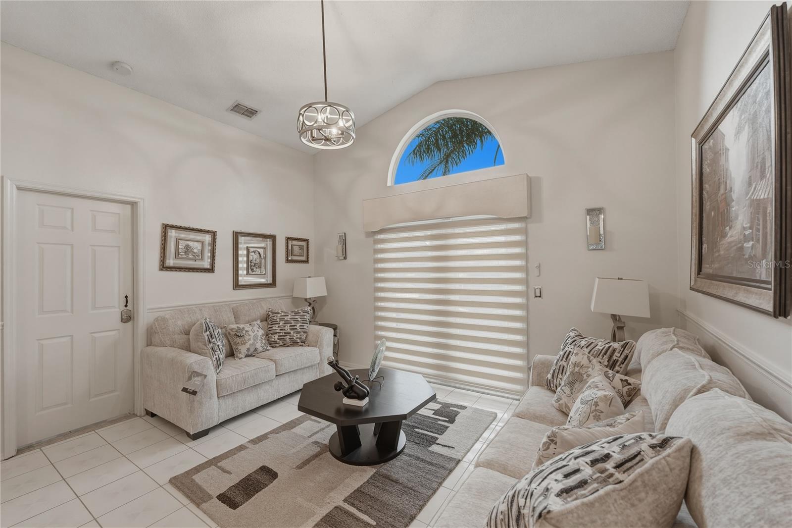 Image 15 of 52 For 1521 Larks Nest Court