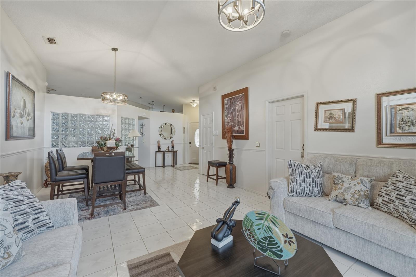 Image 16 of 52 For 1521 Larks Nest Court