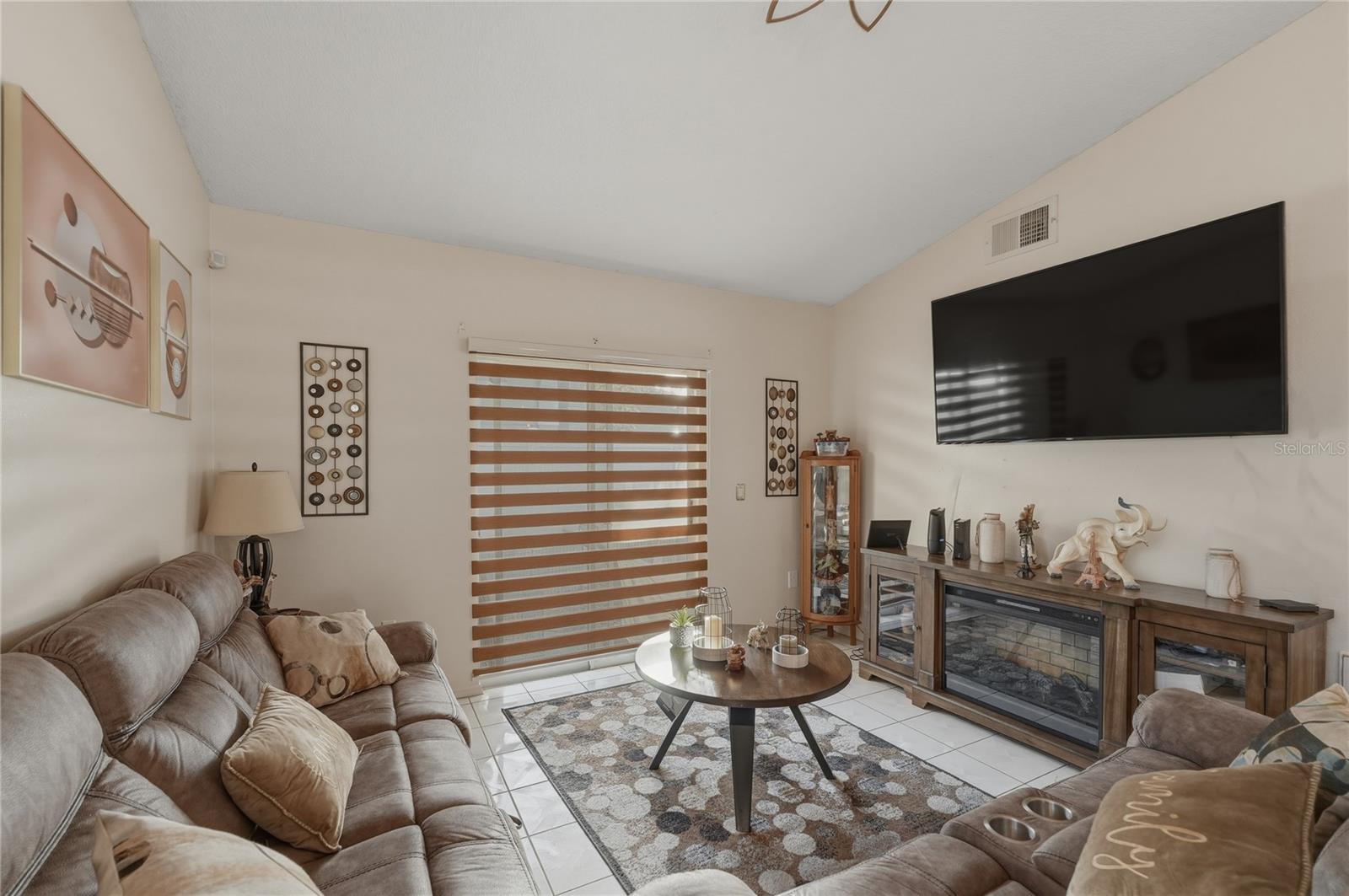 Image 25 of 52 For 1521 Larks Nest Court