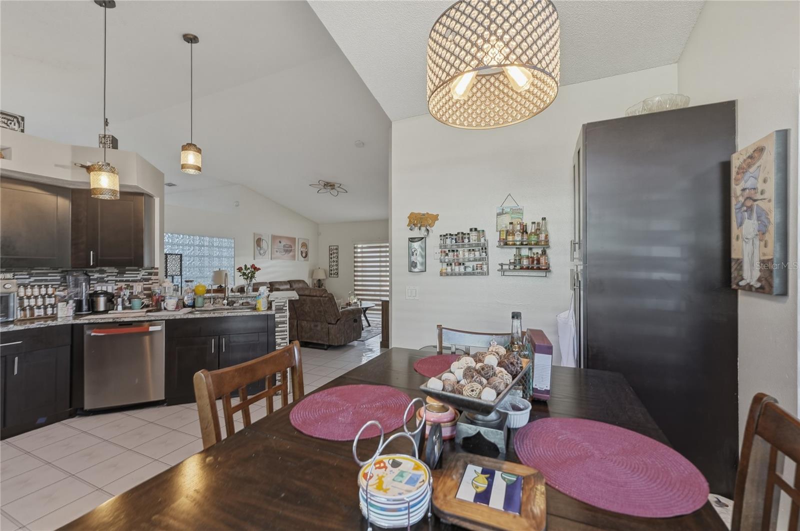 Image 33 of 52 For 1521 Larks Nest Court