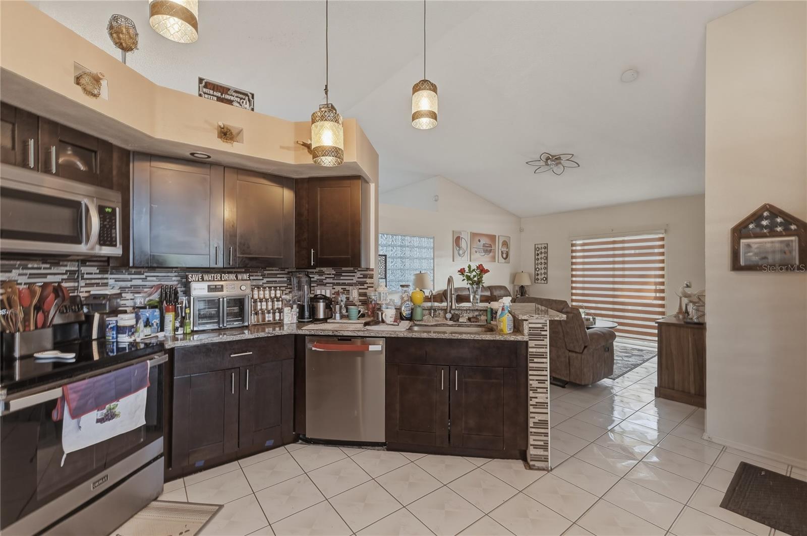 Image 34 of 52 For 1521 Larks Nest Court