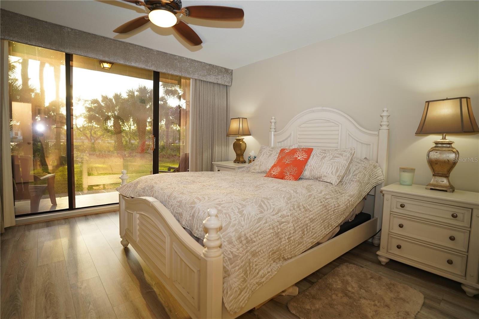 Image 14 of 29 For 2101 Marina Isle Way 104