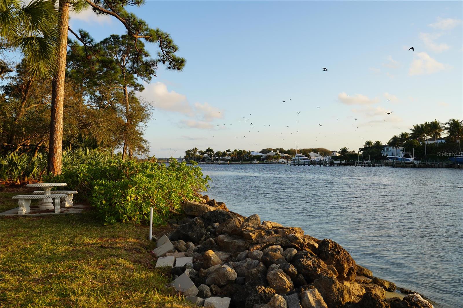 Image 18 of 29 For 2101 Marina Isle Way 104