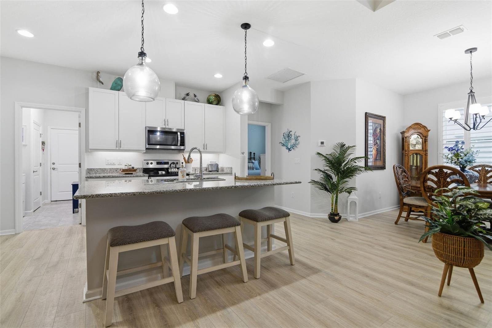 Image 11 of 34 For 521 Margaritaville Avenue