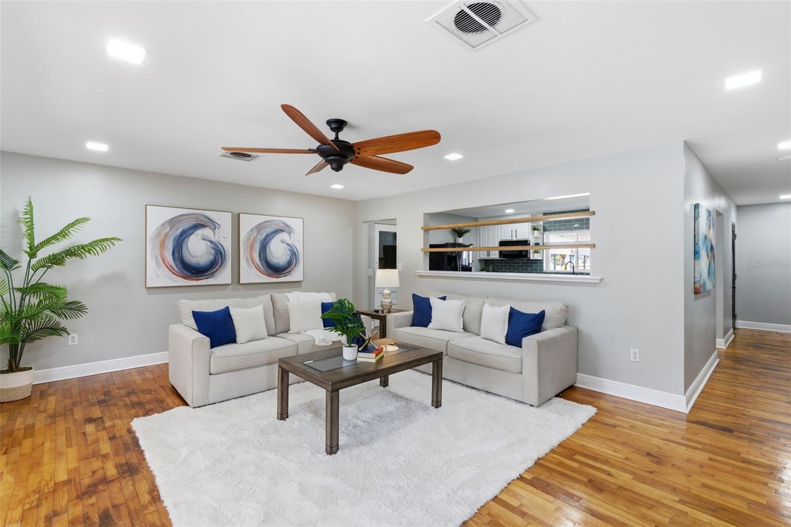 Image 14 of 56 For 124 Lake Molly Avenue