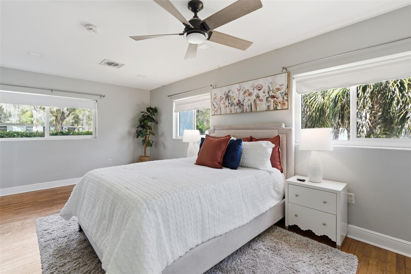 Image 26 of 56 For 124 Lake Molly Avenue