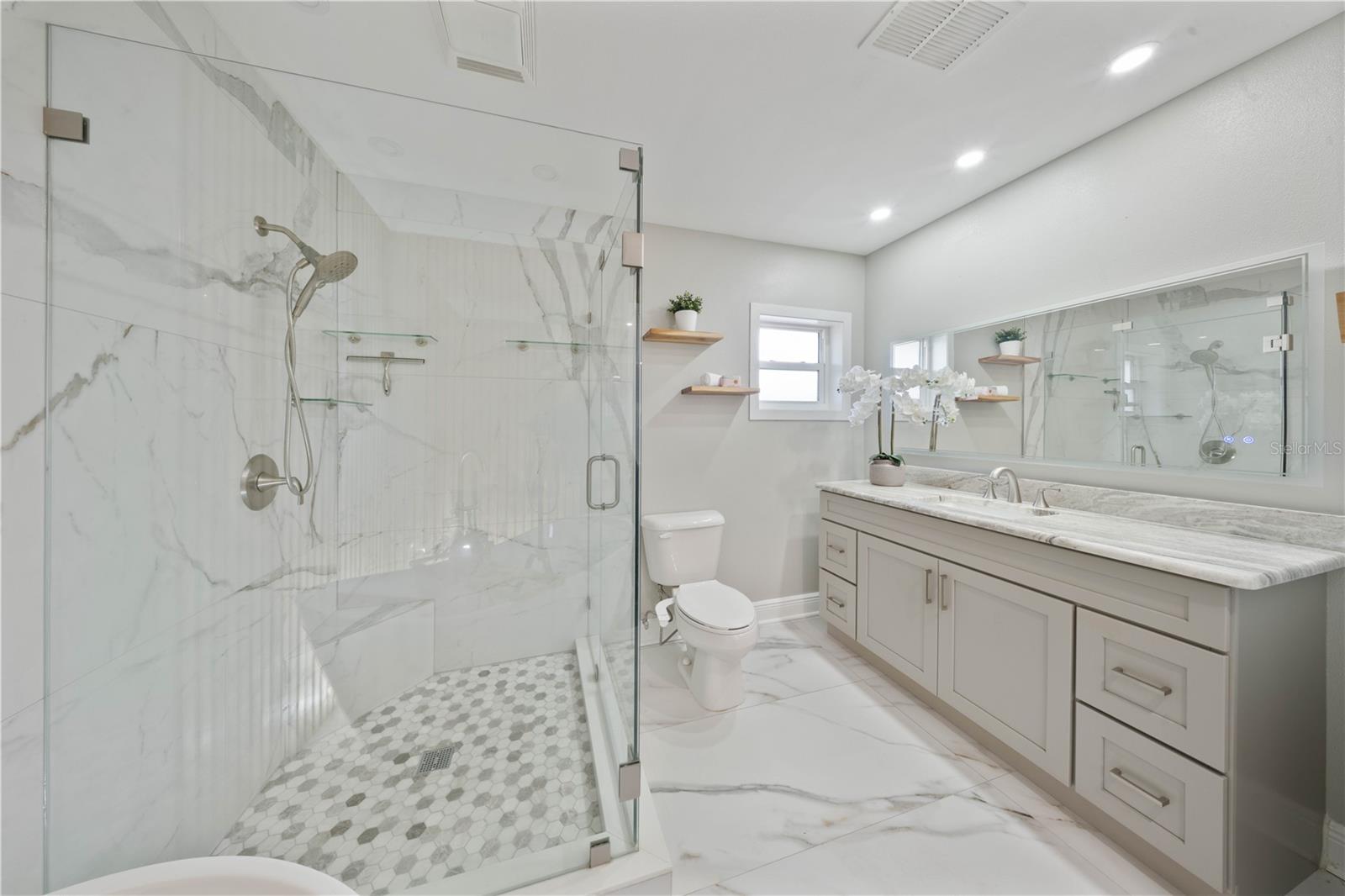 Image 34 of 56 For 124 Lake Molly Avenue