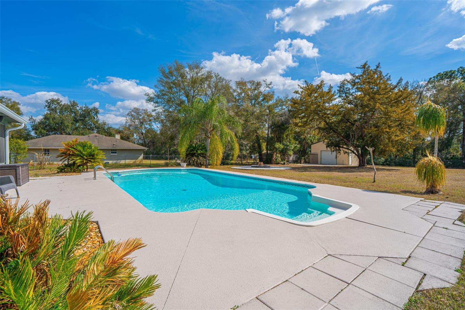 Image 43 of 56 For 124 Lake Molly Avenue