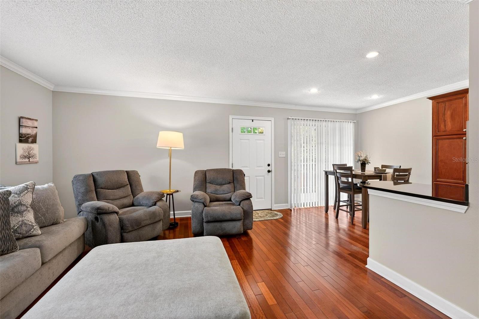 Image 16 of 34 For 4870 Conway Road 106