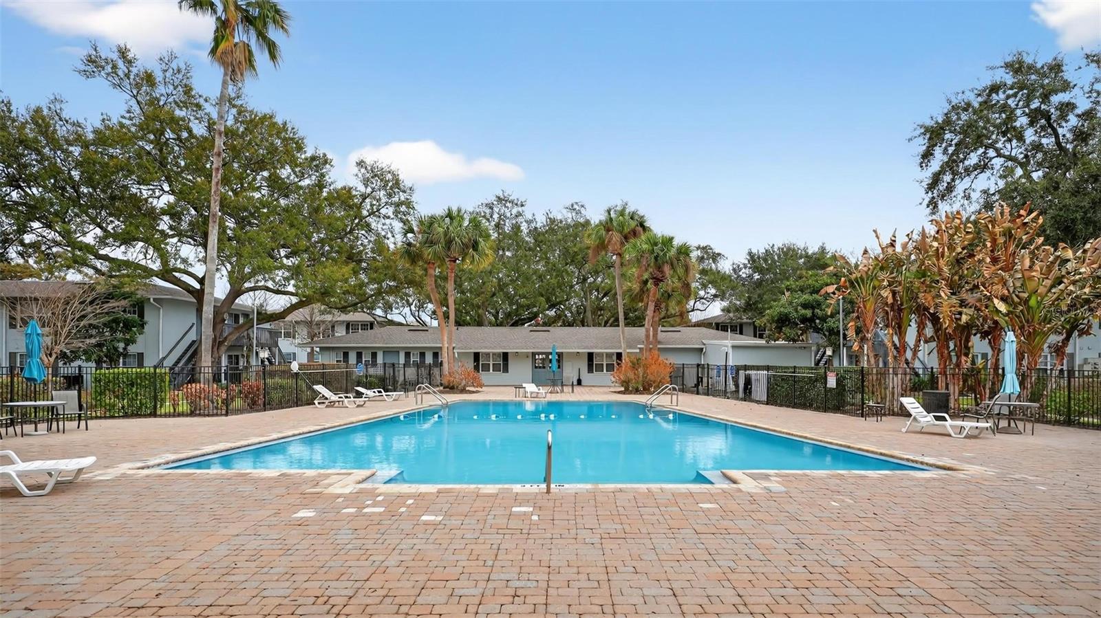 Image 31 of 34 For 4870 Conway Road 106