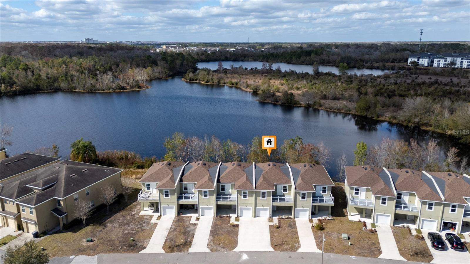 Image 5 of 43 For 460 Lake Shore Parkway