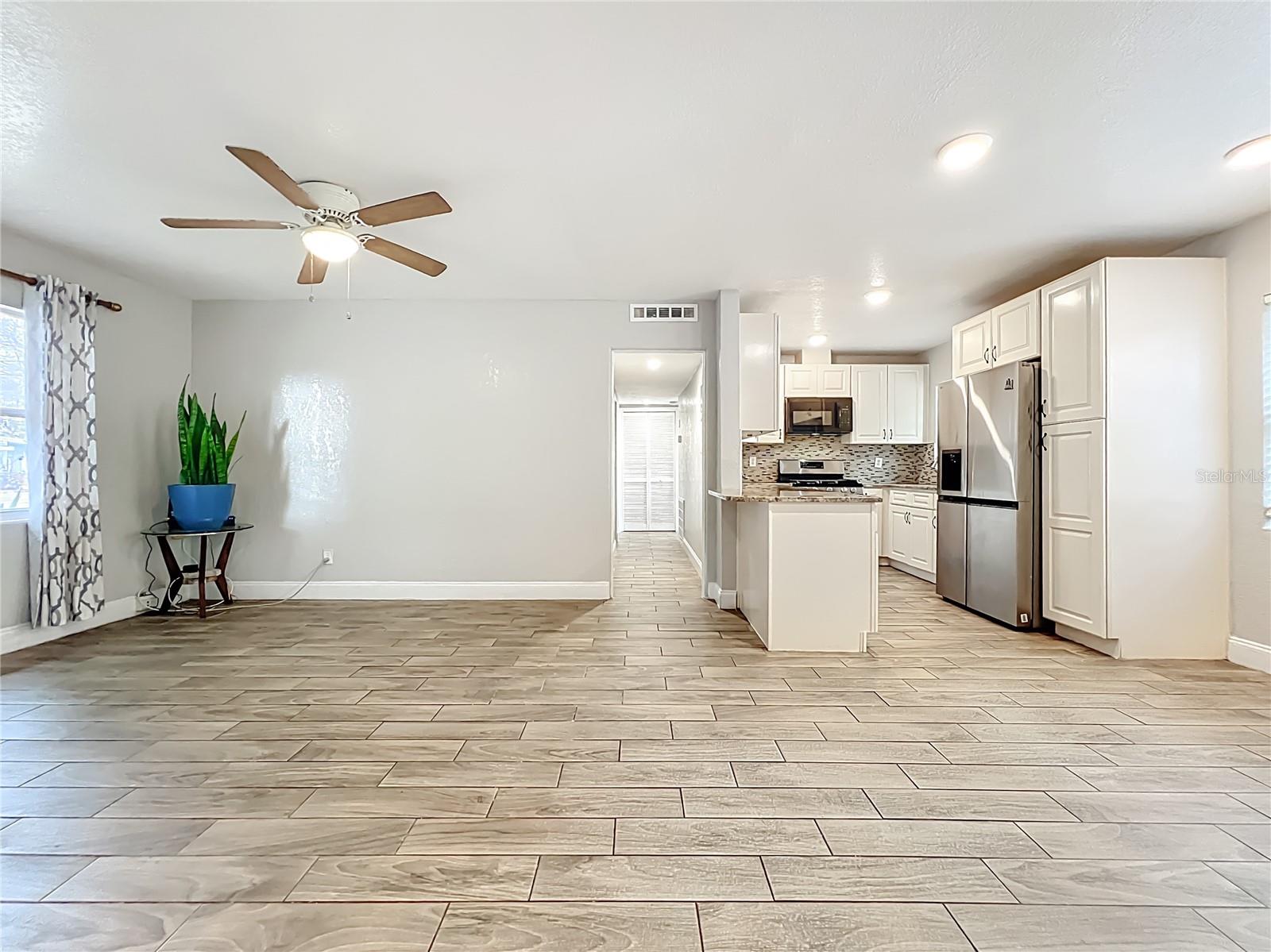 Image 10 of 25 For 1 Solandra Drive