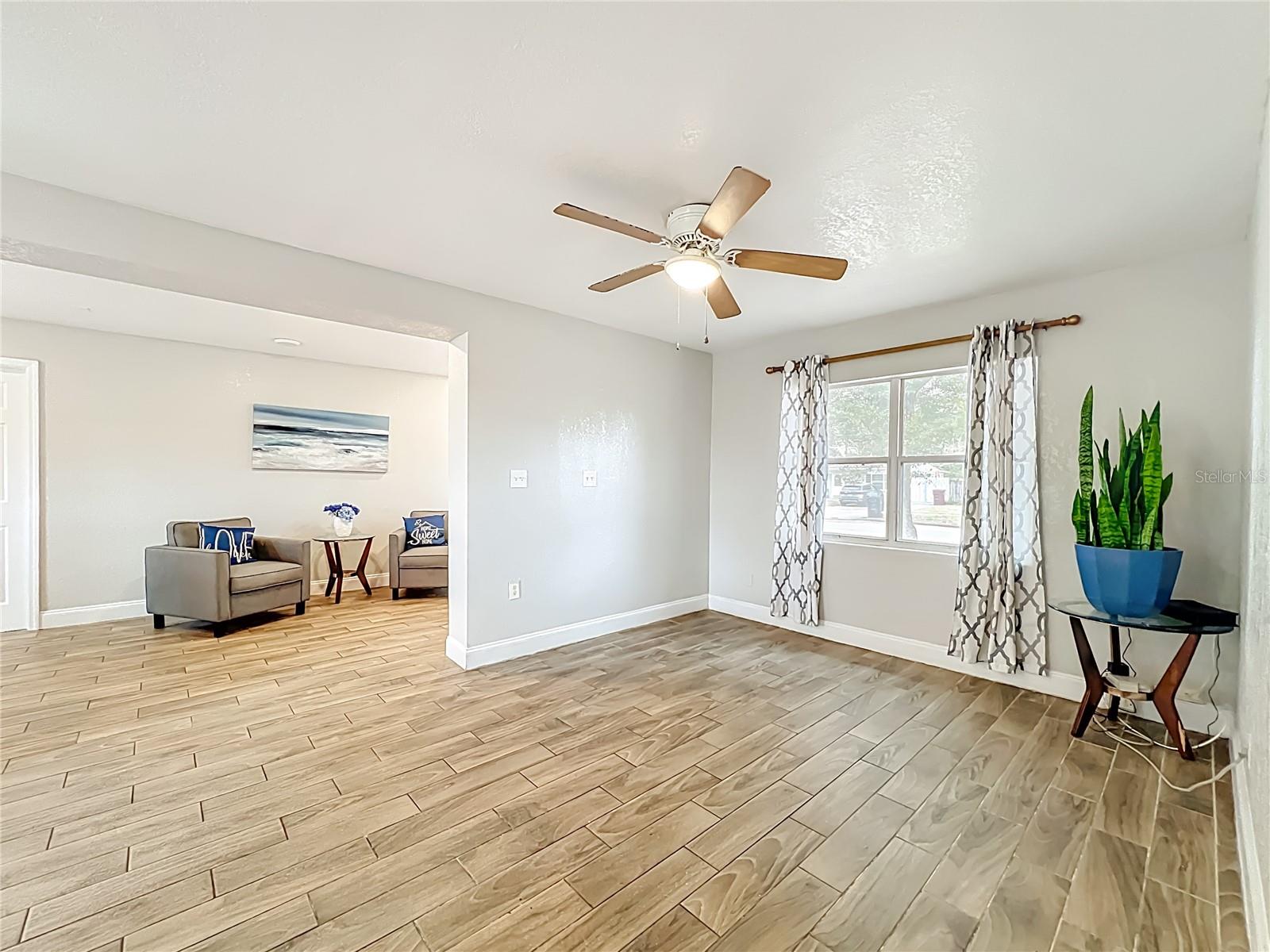 Image 9 of 25 For 1 Solandra Drive