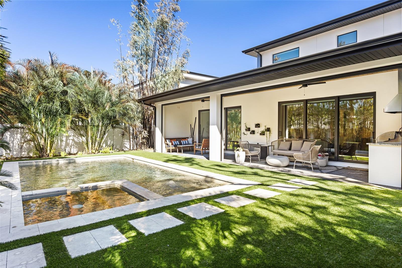 Image 16 of 55 For 3316 Helen Avenue